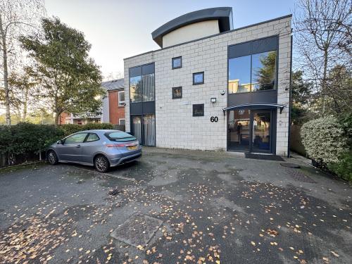 60 Kingston Road, New Malden, KT3