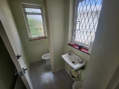 164 Gillett Road, Thornton Heath, CR7