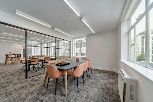 60 Cheapside, City, London, EC2V