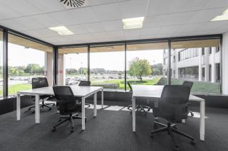 Building 1000 Regus Lakeside, Lakeside North Harbour, Portsmouth, PO6