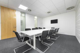 Building 1000 Regus Lakeside, Lakeside North Harbour, Portsmouth, PO6