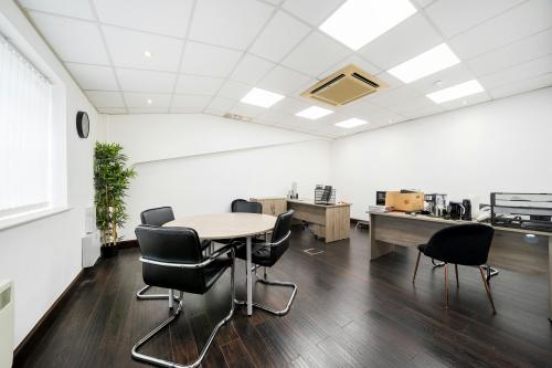 Unit 2 Colne Way, Colne Way Court, Watford, WD24