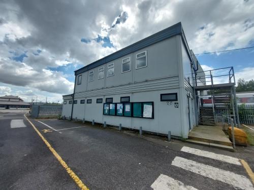 Ten Pound Walk, Doncaster, DN4
