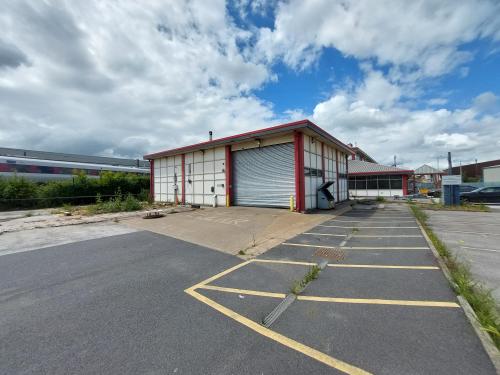 Ten Pound Walk, Doncaster, DN4