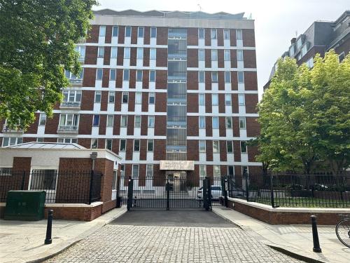 Parking Space 11 Belgravia Court, 33 Ebury Street, Belgravia, London, SW1W