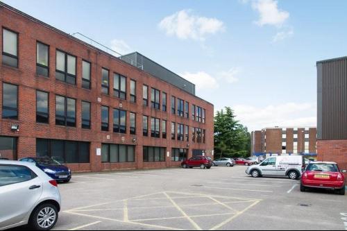 Southpoint Serviced Offices, Old Brighton Road, Lowfield Heath, Crawley, RH11