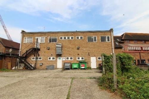 15 Commercial Road, Paddock Wood, TN12