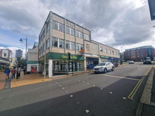 35 Winchester Street, Basingstoke, RG21