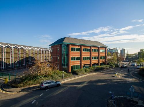 Mondial House, 5 Mondial Way, Heathrow, Hayes, UB3
