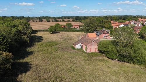 3.24 Acres Maytree Farm, Foxley Road, Bawdeswell, Dereham, NR20