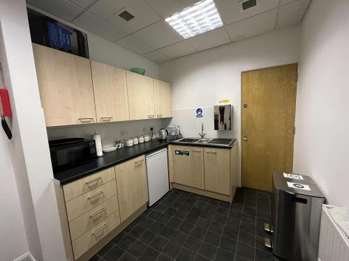 Unit 8 Somerville Court, Banbury Business Park, Banbury, OX17