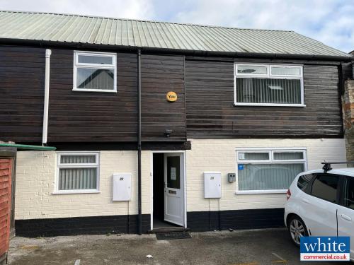 Rear of 2 North Street, Bicester, OX26