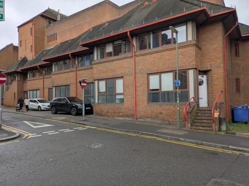 15-17 Haydon Place, Guildford, GU1