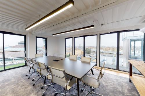212 Regents Park Road, Camden, London, NW1