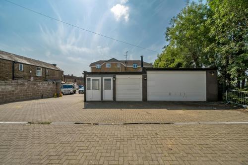 Cooks Garage, Forge Lane, Northwood, HA6