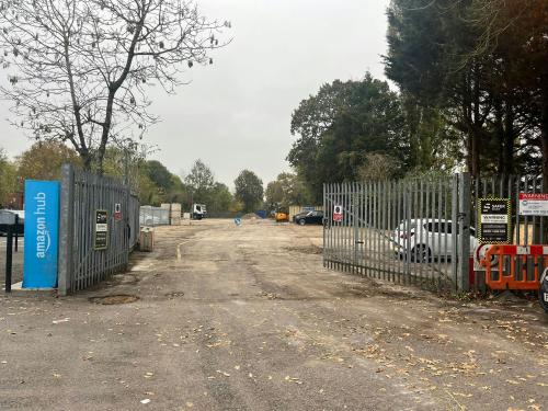 Field End Road, Station Yard, Eascote, HA5