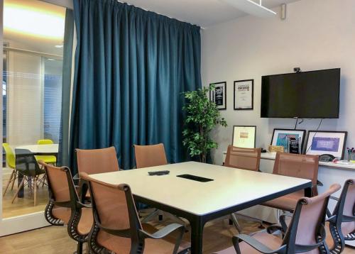 Unit 4 & 10, Turnham Green Terrace Mews, Chiswick, London, W4