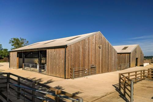 Lot 2, Stonecroft Equestrian Centre, Banbury Road, Oxhill, Kineton, CV35