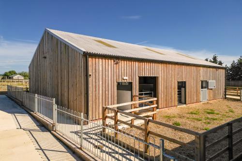 Lot 2, Stonecroft Equestrian Centre, Banbury Road, Oxhill, Kineton, CV35