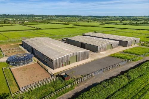 Lot 1, Stonecroft Equestrian Centre, Banbury Road, Oxhill, Kineton, CV35