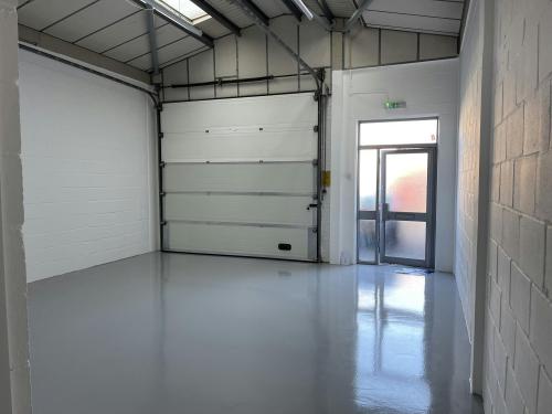 Unit 42, Robert Cort Industrial Estate, Britten Road, Reading, RG2