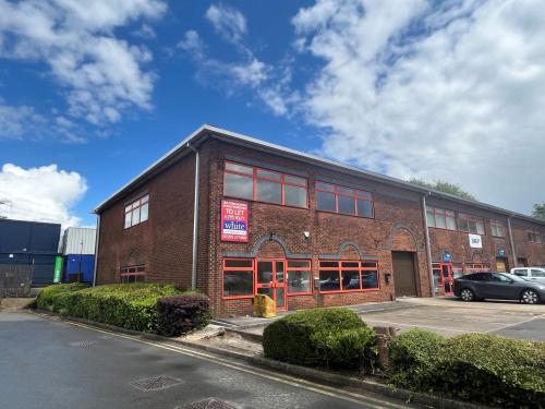 Unit 1, Canada Close, Banbury, OX16