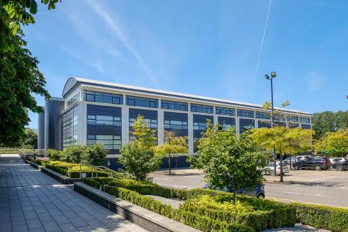 Imperium, Imperial Way, Reading, RG2