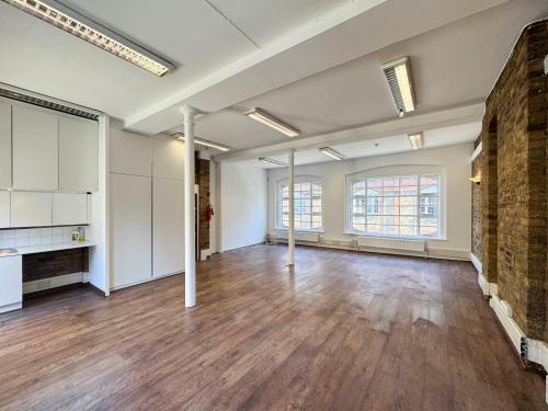 32-33 Gosfield Street, Fitzrovia, London, W1W