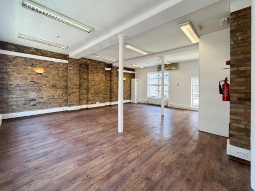 32-33 Gosfield Street, Fitzrovia, London, W1W