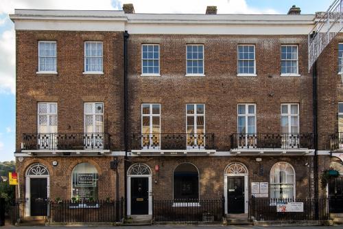 25 High Street, High Wycombe, HP11