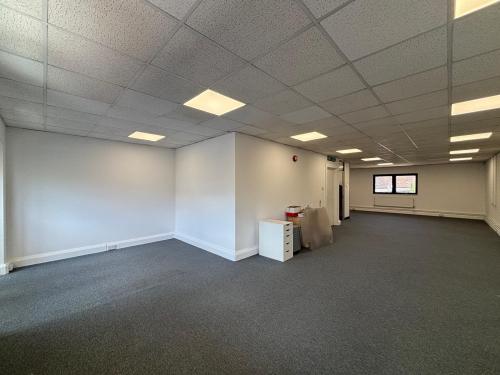 Unit 2, Mountbatten Business Centre, Millbrook Road East, Southampton, SO15