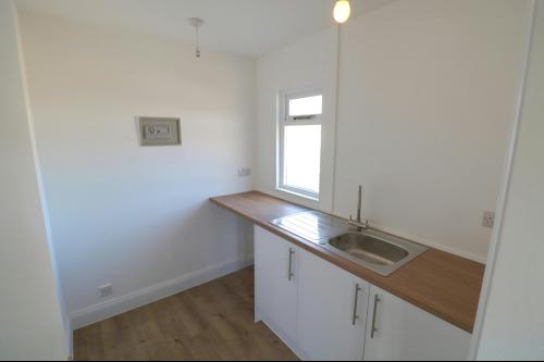 Unit 1 Little Burchetts Farm, Haywards Heath, RH16