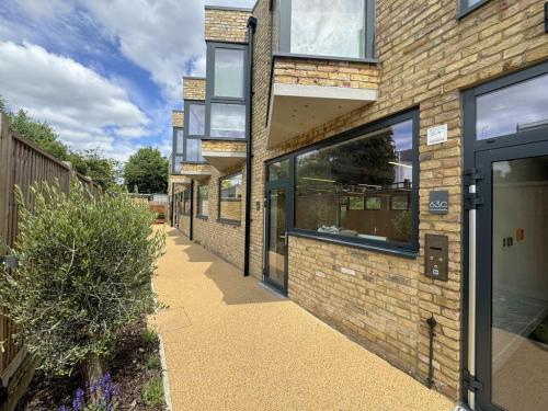 63D Sandycombe Road, Kew, Richmond, TW9