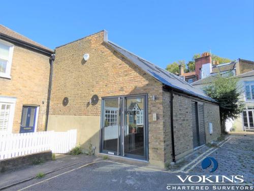 36B Rosedale Road, Richmond, TW9