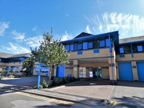 Unit 6 Firmdale Village, Ryan Drive, Brentford, TW8