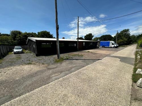Batchmere Workshops, First Avenue, Batchmere, Chichester, PO20