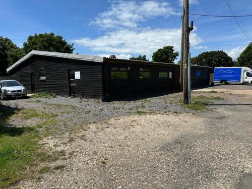 Batchmere Workshops, First Avenue, Batchmere, Chichester, PO20