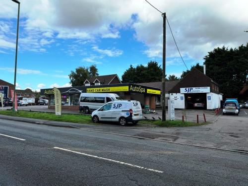 133-145 Botley Road, North Baddesley, Southampton, SO52
