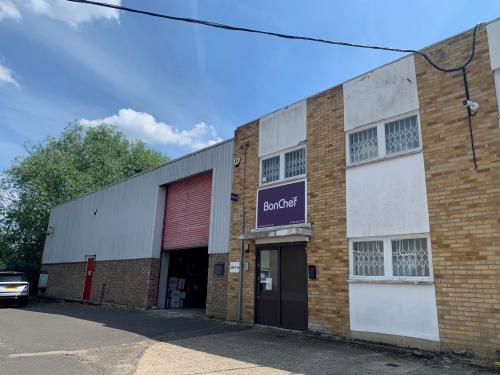 Unit 4D Caversham, Paddock Road Trading Estate, Paddock Road, Reading, RG4