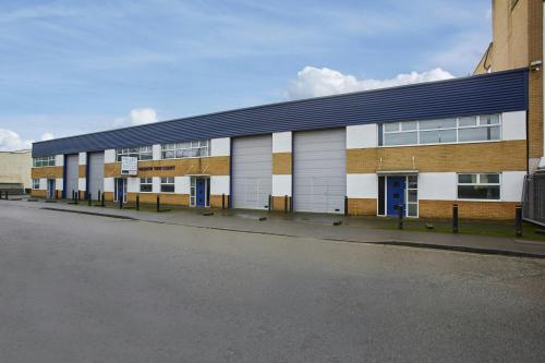 Meadow View Court, 199-215 Cardiff Road, Reading, RG1