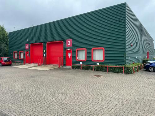 Riverpark Industrial Estate, Ampere Road, Newbury, RG14