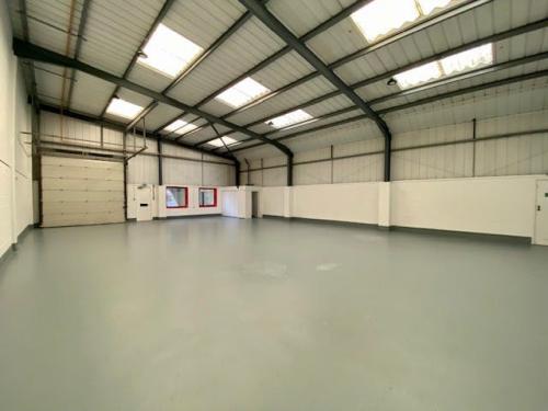 Unit 12, Riverpark Industrial Estate, Ampere Road, Newbury, RG14