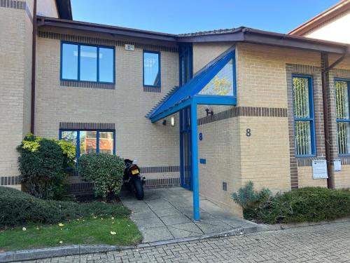 8 West Links, Tollgate, Eastleigh, SO53