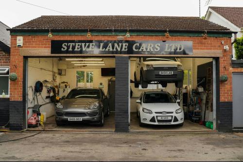 Tidbury Green Garage, Tidbury Green, Solihull, B90