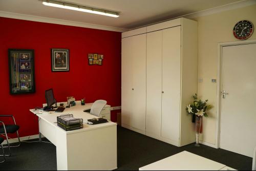 Tidbury Green Garage, Tidbury Green, Solihull, B90