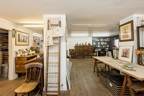 Unit 12, Chapel Mews, Hove, BN3