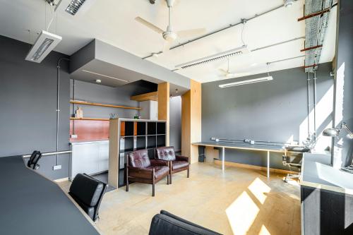 Unit 18/19 London Fields Studios, 11-17 Exmouth Place, London Fields, London, E8