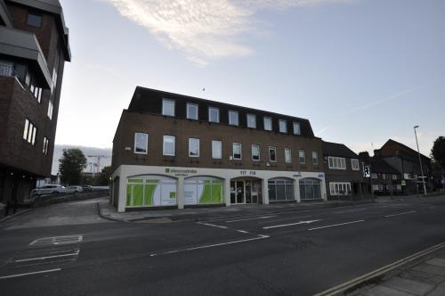 117-119 High Street, Crawley, RH10