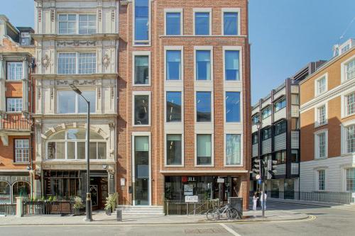 Nash House, 13 St. George Street, Mayfair, London, W1S