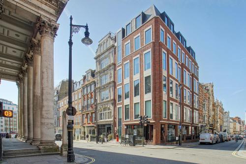 Nash House, 13 St. George Street, Mayfair, London, W1S